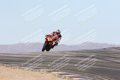 media/Dec-01-2025-Moto Forza (Mon) [[2daa91e15f]]/2-Intermediate Group/Session 2 (Turns 9 and 10)/